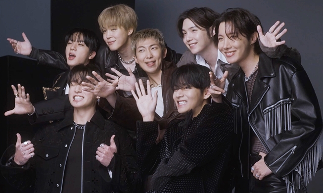 BTS华丽回归：在光化门响彻全世界的“阿里郎”