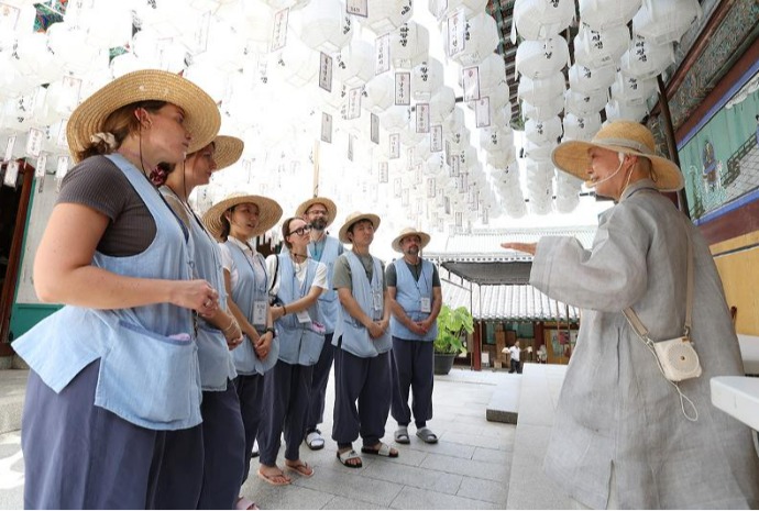 日常生活中的逗号——寺庙寄宿