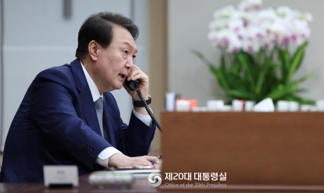 韩日首脑通话：两国关系呈向好趋势