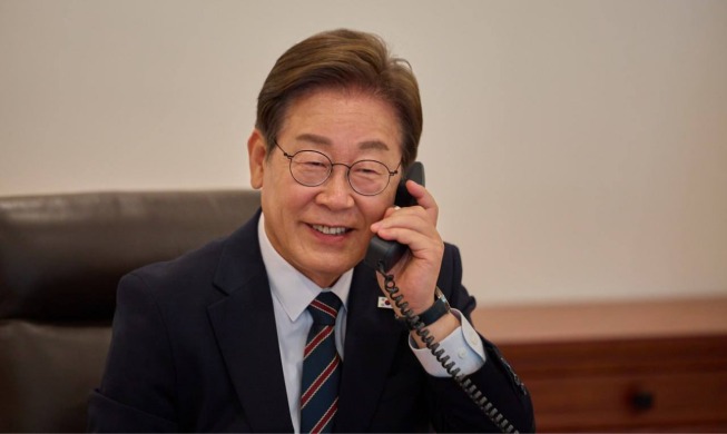 韩日首脑首次通话：共同打造坚实而成熟的韩日关系