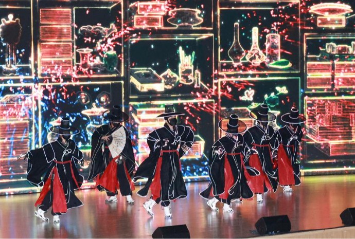 世界图书馆盛会开幕 精彩演出点亮全场