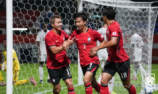 开门红！韩国男足4比1大胜卡塔尔