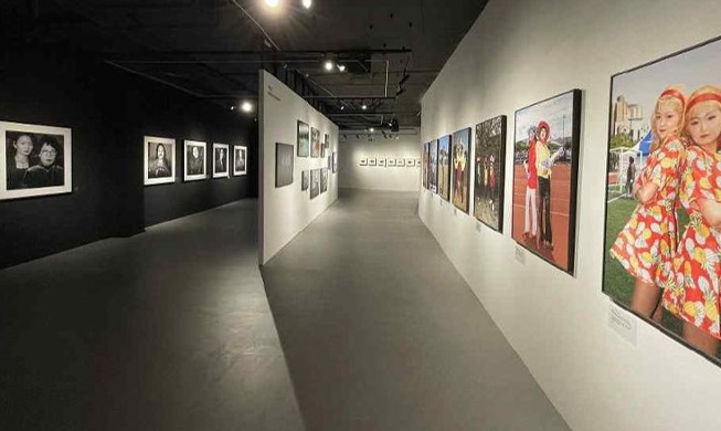 驻匈牙利韩国文化院在欧洲首开韩国当代摄影展