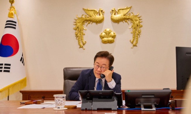 韩蒙首脑通电话：将加强两国人员交流