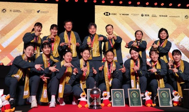 韩国女子羽球时隔4年再夺尤伯杯冠军 韩国登山队首登喜马拉雅萨特峰
