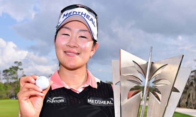 韩高球手金阿林LPGA揭幕战全程领先夺冠