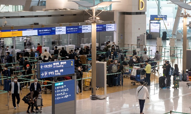 仁川国际机场国际客流量位居亚洲之首，达1196万人次