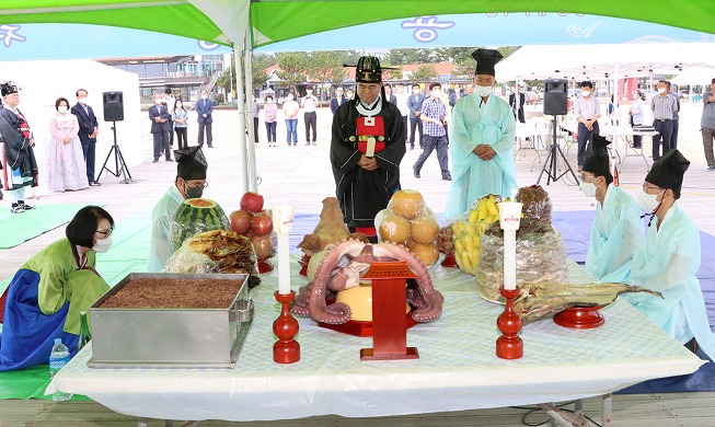 祈愿夏季平安的望祥海边龙王祭