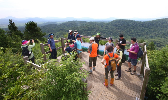 世界自然遗产济州拒文岳国际徒步活动将从28日进行