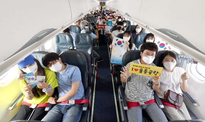 韩举行无着陆独岛旅游飞行活动