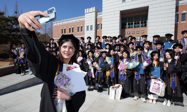 在韩就业外国人超110万人 留学生就业猛增72%