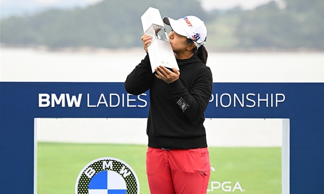 韩高球手金世煐第13次拿下LPGA巡回赛冠军