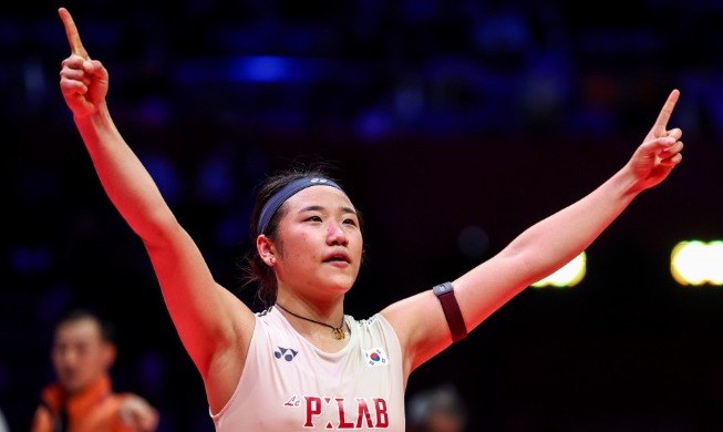 安洗莹单赛季11冠创羽坛新史 李在明致贺电