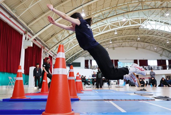 为明天更进一步