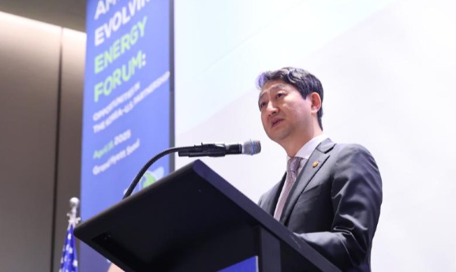产业通商资源部长官安德根：将通过韩美能源合作实现可持续繁荣