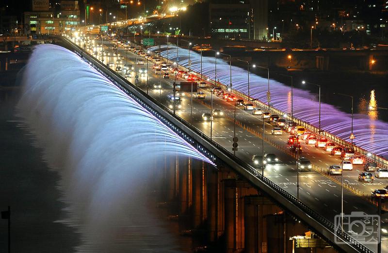 2月15日至3月16日，首尔市将从新品牌口号“Seoul, my soul”和“Seoul for you”中进行投票，最终选出新口号。图片来源：首尔市