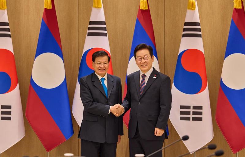 Korea-Laos summit