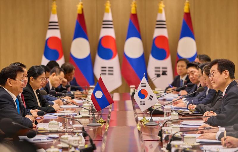 Korea-Laos summit2