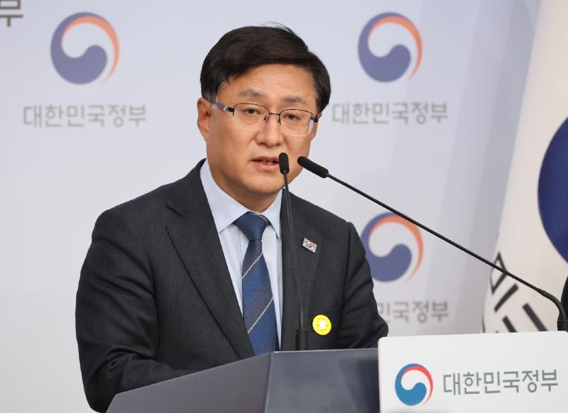 Minister of environment Kim