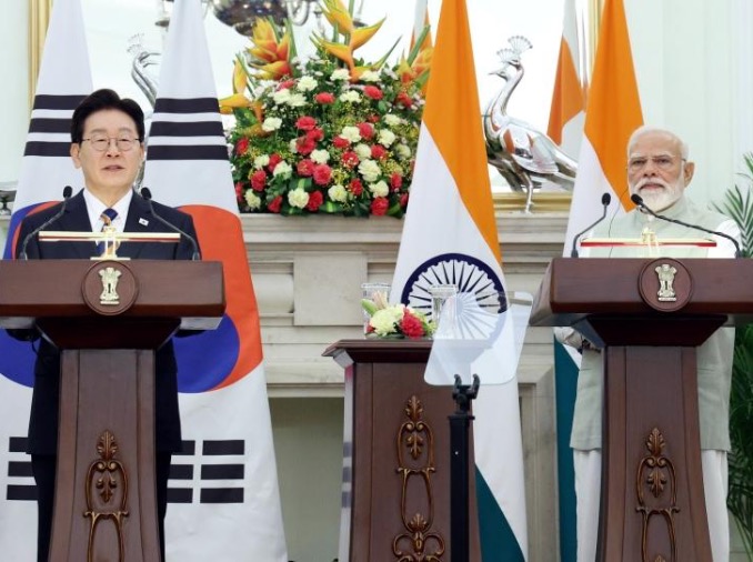 韩印领导人举行会谈：力争贸易规模翻番