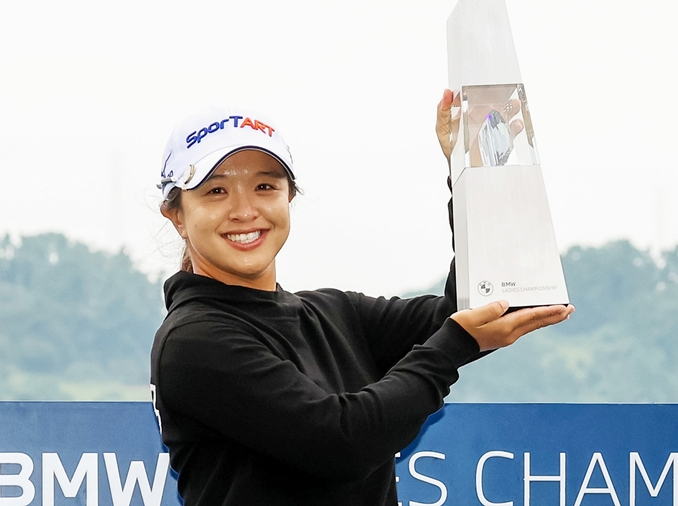 韩高球手金世煐第13次拿下LPGA巡回赛冠军