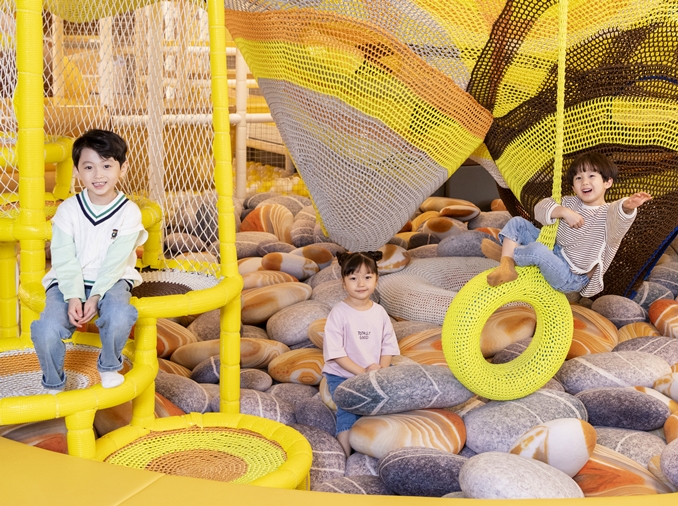 【RE：BORN KOREA】③ 低生育时代的韩式育儿安全网：告别“独自带娃”，加强公共支持