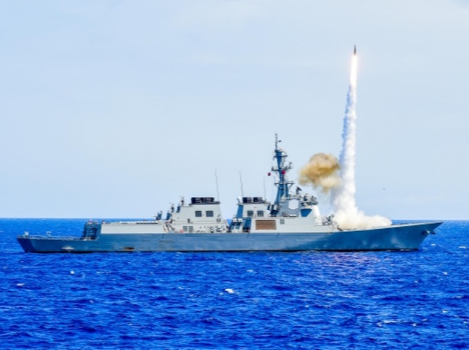 韩国在“环太平洋军演”中指挥联合海军