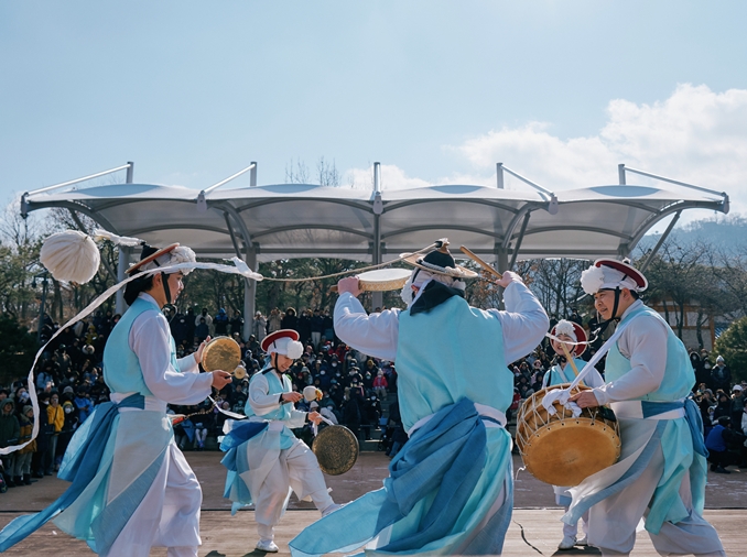 首尔各地在春节假期将举行丰富多彩活动