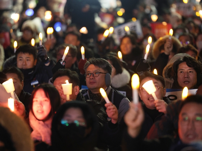 韩国国民因阻止戒严被推选为诺贝尔和平奖候选人