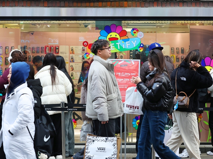 调查：春节长假中国人出境游首选地为韩国