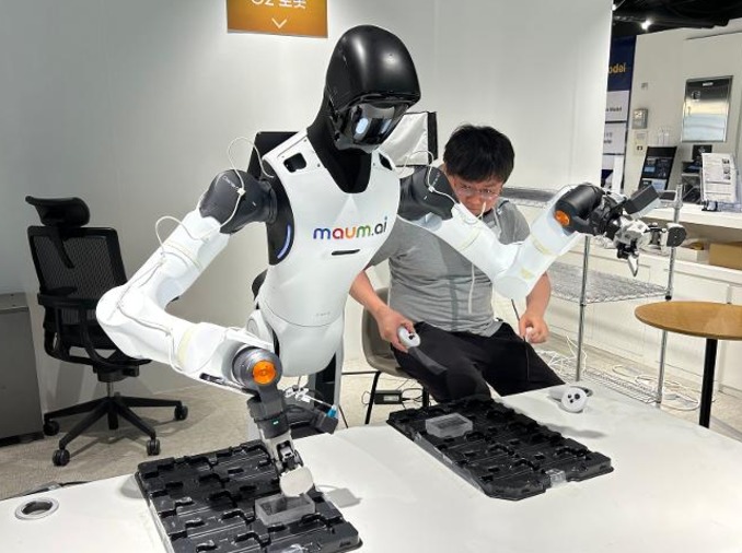 从巡逻到喷洒农药，AI迈向现实世界